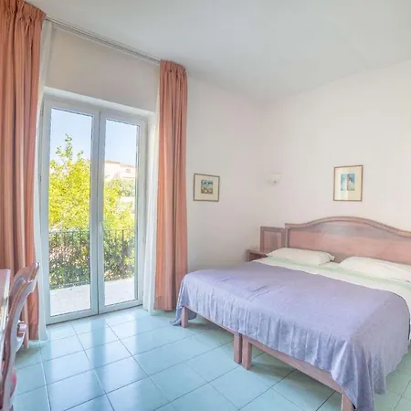 Royal Terme 4* ايسكيا
