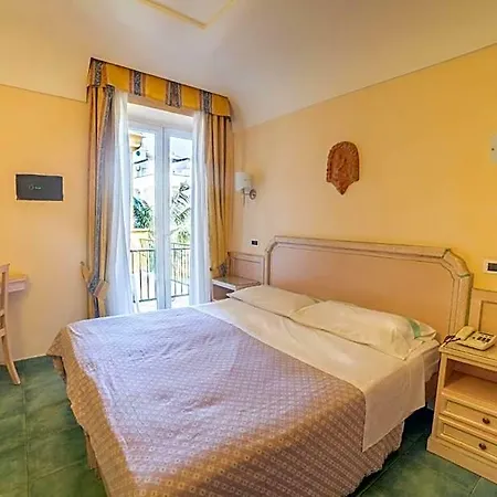 Royal Terme ايسكيا