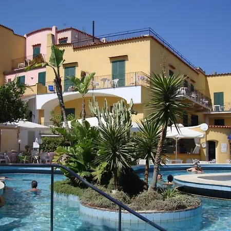 Royal Terme Отель Искья